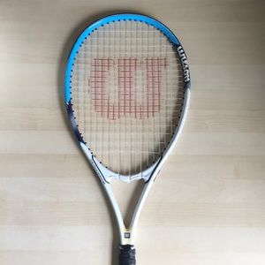 WILSON ESSENCE tennis racquet